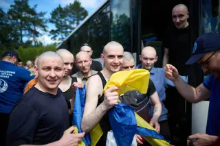Ukraine-Russia prisoner swap frees 160 POWs in latest exchange