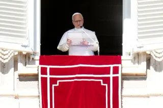 Pope Leo XIV to Undergo Early-Stage Lung Surgery at Rome's Gemelli Hospital