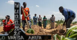 Congo Ebola outbreak passes 1,000 cases as tracing gaps impede response