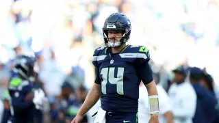 Darnold avoids hip fracture; MRI pending as Seahawks reassess QB