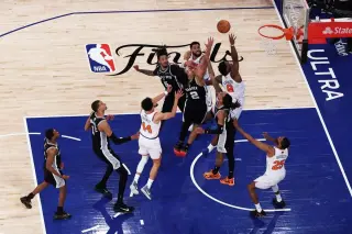Anunoby's late tip-in crowns Knicks' improbable Finals comeback