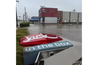 Sinlaku Pummels Northern Mariana Islands, Guam with Destructive Winds