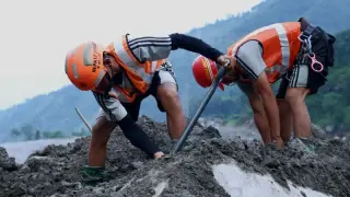 Families of Chinese Workers Urge Faster Cross-Border Rescue After Nepal Landslide