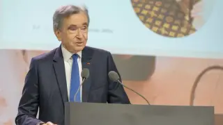 Arnault Warns Middle East Crisis Could Spark Global Economic Fallout