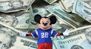 Disney Offers Early Retirement to Longtime Executives Amid Cost-Cutting