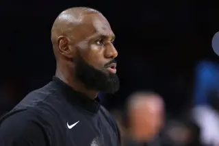 LeBron’s Offseason Hold: The King’s Power Shapes the NBA’s Next Move