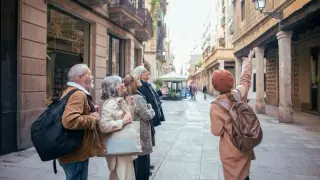 The Hidden Costs of 'Free' Walking Tours for Guides and Travelers