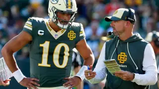 Packers' 31-7 Bears Win Silences LaFleur Job Concerns
