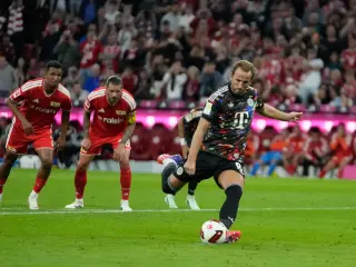 Kane Weighs NFL Kicker Role and MLS Dual-Sport Strategy
