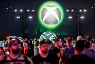 Halo moves under Call of Duty publisher as Xbox trims staff