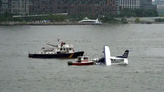 Seaplane makes hard landing in East River; eight rescued, two injured