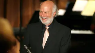 James Burrows, Titan of TV Sitcoms, Dies at 85