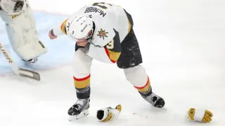 87-MPH Shot Leaves McNabb Questionable for Game 3