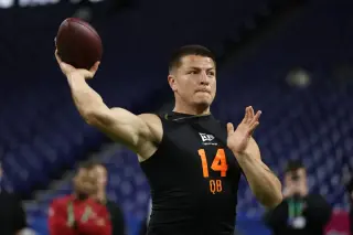 Undrafted Heisman Finalist Pavia Earns Ravens Minicamp Invite