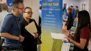 ADP August private payrolls show slower growth, signaling cooling labor market