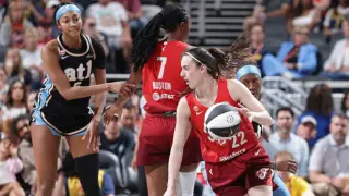Mitchell fuels Fever past Dream as Clark-Reese clash remains low-key