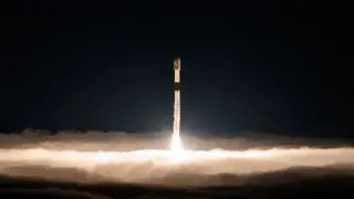 SpaceX fires off 27 Starlink satellites on 2026’s 100th Falcon mission