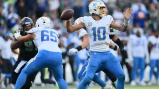 Herbert and Goff Face Divergent Week 5 Fantasy Outlooks