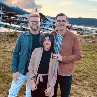 90 Day Fiancé Star Kenny Says Hannah Is Readmitted to ER as Symptoms Worsen