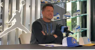 UCLA Coach Chesney Offers Personal Support to Injured Oregon QB Moore
