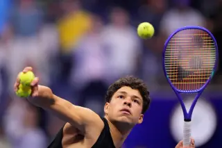 Shelton Seeks First Major as U.S. Open Final Faces Zverev