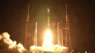 SpaceX Bandwagon-5 Launches 32 Payloads, Including Starfall Capsule, from Cape Canaveral