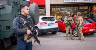 Kyiv Gunman Siege Ends; Six Dead in Supermarket Attack