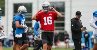 Lions' crunch-time offense shines in camp drills