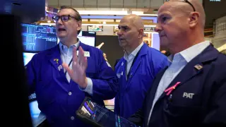 Oil Jump Pressures U.S. Stocks Ahead of Inflation Data