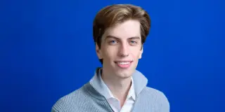 Thousands Still Mirror a Troubled AI Investor’s Trades on Autopilot