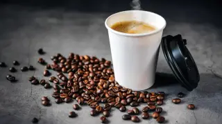 Ultra-hot drinks tied to tripled esophageal cancer risk, large Oxford study finds