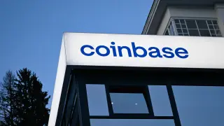 Coinbase Q3: Crypto Gains Mask Core Revenue Slump