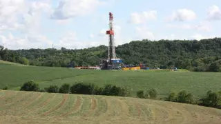US Oil Rigs Edge Up as Drilling Activity Rebounds