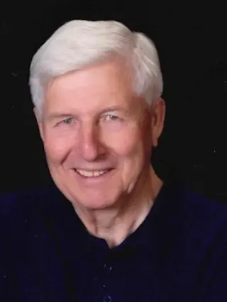 Calvin Loken, Duluth Radiologist and Devoted Family Man, Dies at 86