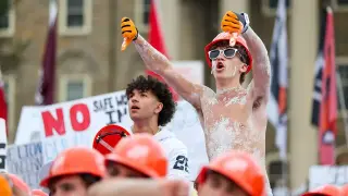 GameDay Backlash: ESPN’s Live Lainey Wilson Theme Draws Fan Criticism