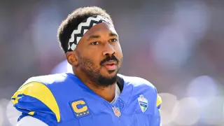 Garrett to IR after knee surgery, Rams face rough early schedule