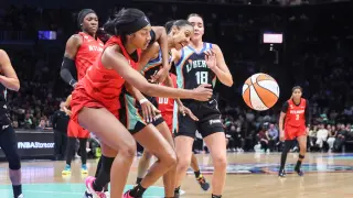 Angel Reese exits Dream's finale early after Ionescu flagrant foul