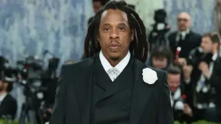 Jay-Z’s Yankee Stadium Show Delayed by Gate Rush and Security Lockdown