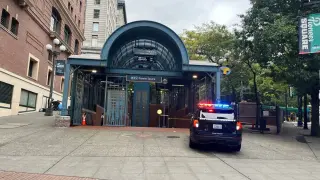 Stabbed man rides Link train as Seattle police search for suspect