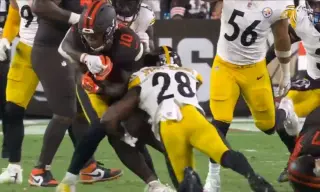 Steelers' Defense Collapses in Late Loss to Browns, Leaving Team at 2-2
