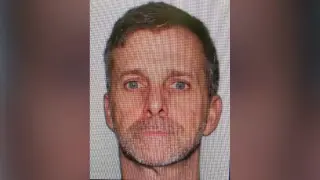 Terrain and training complicate Tennessee manhunt for armed veteran