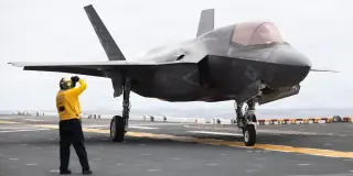 Harrier Vets Relearn Flight Rules to Master the F-35 Landing