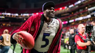Huntley Sets NFL Record as Ravens Defeat Falcons in Overtime