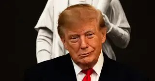 Trump rallies Italian Americans around Columbus statues ahead of midterms
