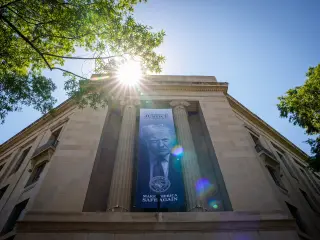 DC Officers Challenge Trump Over $1.8B Anti-Weaponisation Fund in New Lawsuit