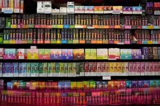 FDA memo prompts fresh questions on fruit-flavored disposable vapes