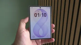 Galaxy One UI 9 tightens lockscreen security: 13th failed unlock triggers a factory reset
