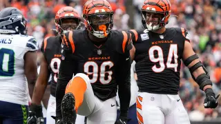49ers shore up DL with Cam Sample as Williams recovers
