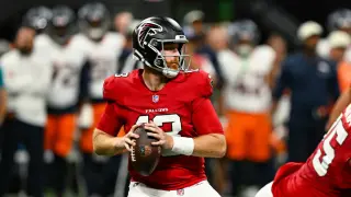 Rush's back spasms won't sideline Falcons' Week 1 starter status