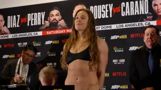 Rousey-Carano Make Weight as 22 Fighters Hit the Scale for Netflix Showdown
